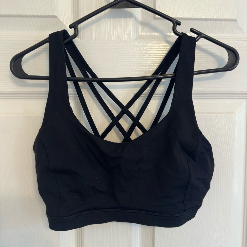 Lululemon sports bra